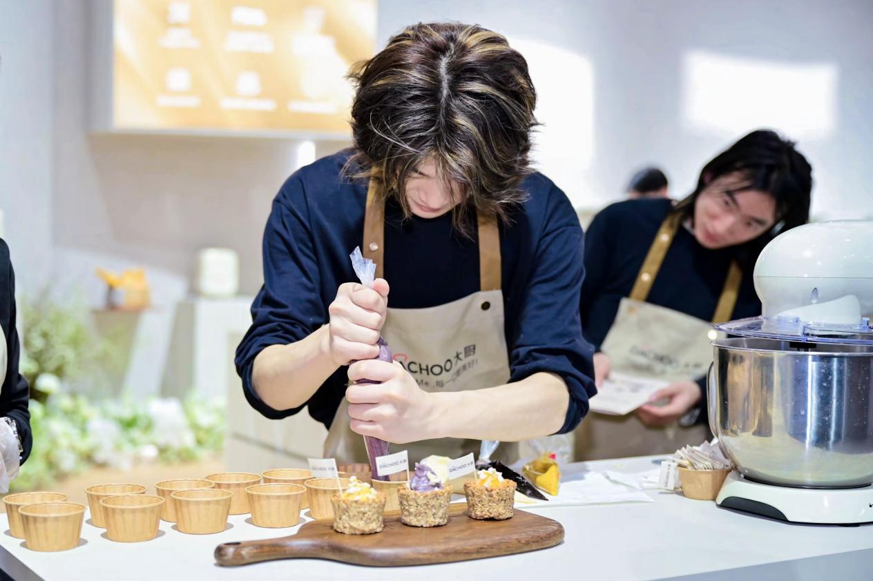 “邪修”出圈，装备升级：AWE2026厨房小家电定义厨房消费新范式