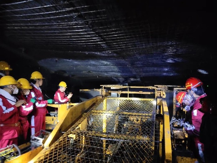 “三优两提高”——曹家滩煤矿的“制胜法宝” “三优两提高”——曹家滩煤矿的“制胜法宝”