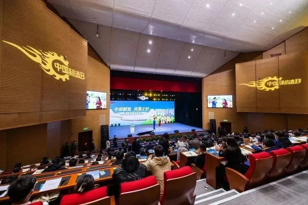秀出煤科实力！掘进机+机器人亮相第七届“中国制造日”