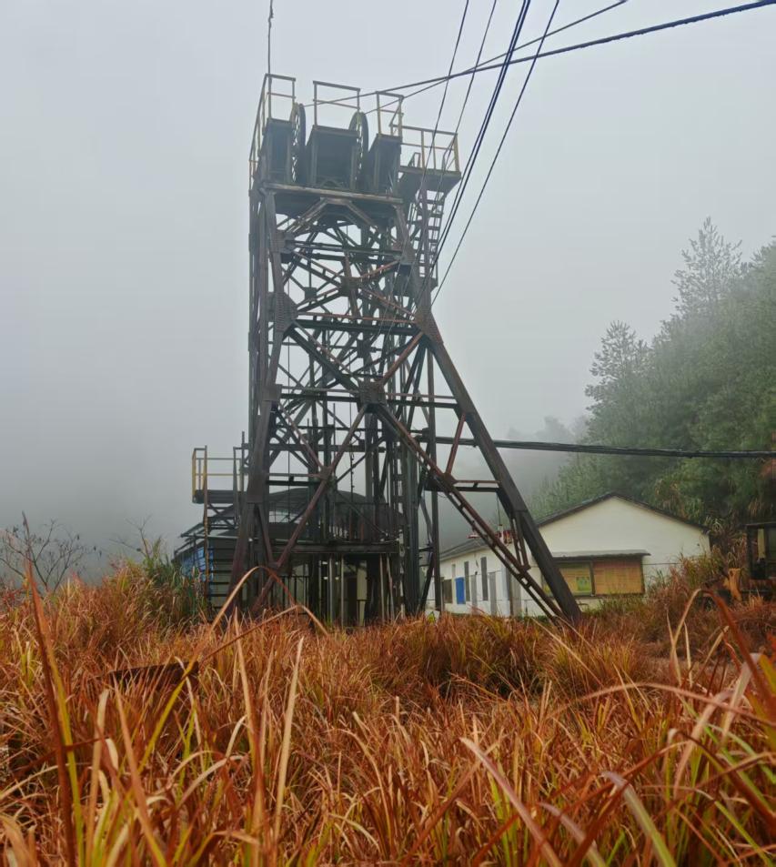 法治筑基 引导矿业发展既有“含金量”又有“含绿量”