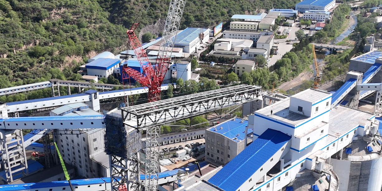 中国煤科北京华宇：攻克高难度钢桁架吊装技术难题 实现超高超大跨度栈桥施工技术突破